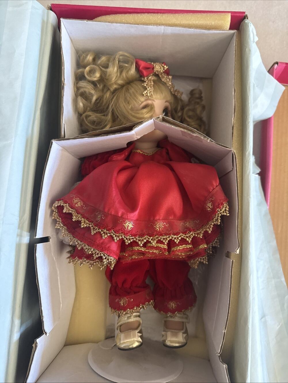 Marie Osmond Adora Belle Jingle Belle Porcelain doll 1997